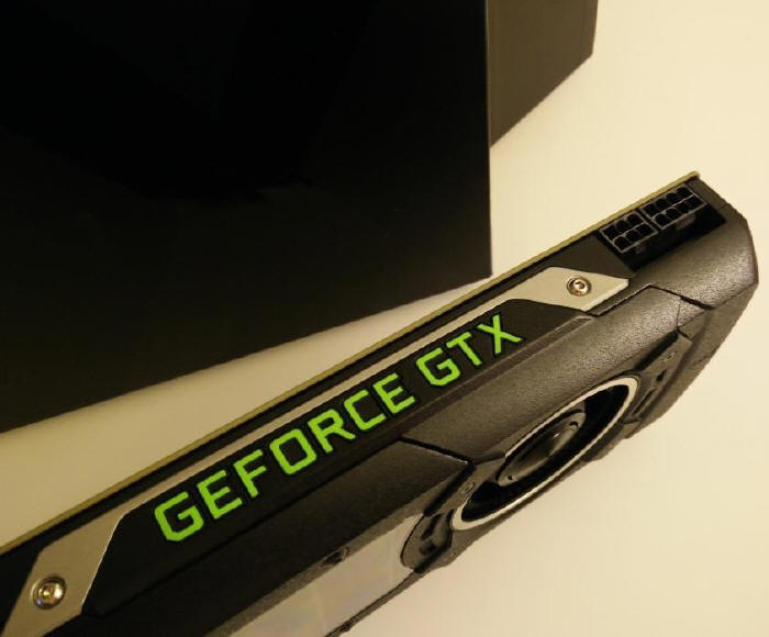 NVIDIA GeForce GTX TITAN-X na zdjęciach