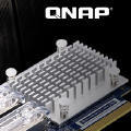 Obrazek QNAP prezentuje dwuportowe karty 16Gb/32Gb Fibre Channel 
