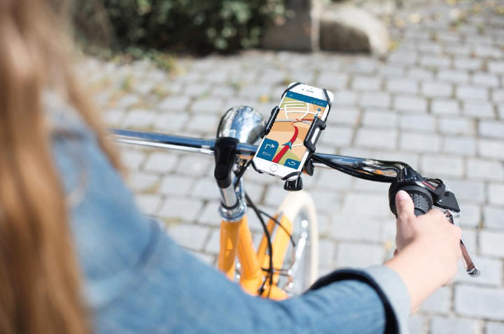Ze smartfonem na rowerze, czyli nowy uchwyt od Hamy