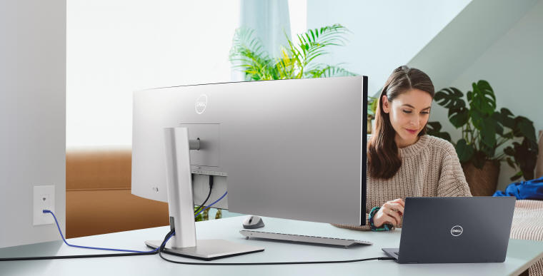 Dell - ultraszeroki monitor UltraSharp 49 Curved USB-C Hub