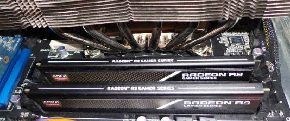 Obrazek AMD Memory R9 Gamer Series 16GB 2400 MHz