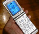 Obrazek Sprint i SANYO przedstawia telefon Katana