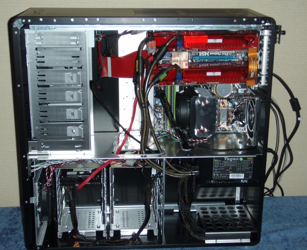 Obrazek Radeon 3870 X2 - dwugłowy potwór od AMD widziany w Warszawie