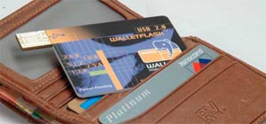 Obrazek Pamięć USB Flash wielkości karty kredytowej.
