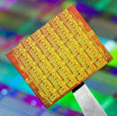 Obrazek Intel przedstawia 48-rdzeniowy procesor