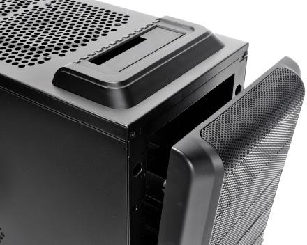 Thermaltake Dokker w kraju