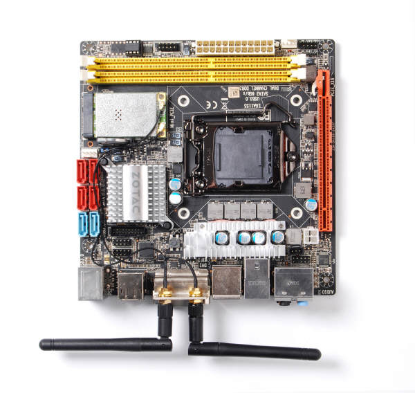 ZOTAC wznowi dostarczanie pyty H67-ITX WiFi