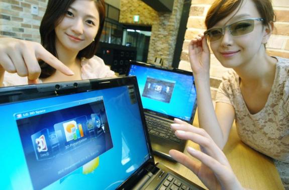 LG A530 - laptop z podwjn kamer 3D