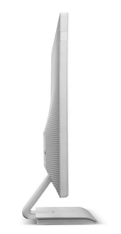 Packard Bell Maestro 240 LED w biaych szatach