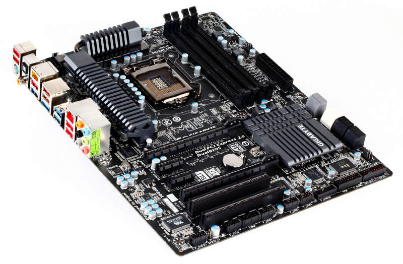 Gigabyte GA-Z68X-UD4-B3 - Nowy wymiar mocy Z > P+H 