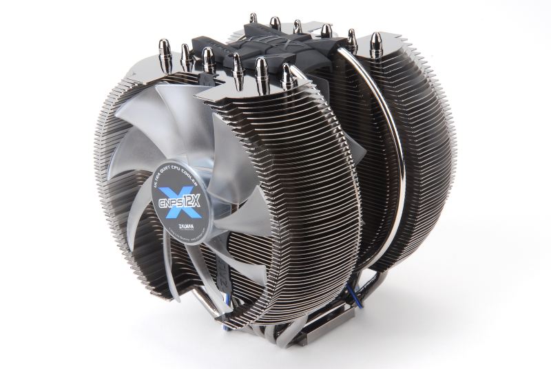Zalman CNPS12X z trzema wentylatorami<br />
