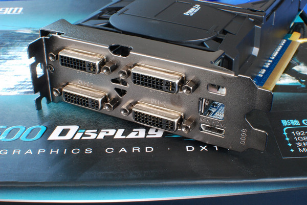 Geforce GTX 550 Ti w wersji  Display 4 od Galaxy 