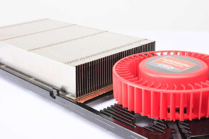Radeon HD 7970 oficjalnie rozpocz er ukadw 28 nm 