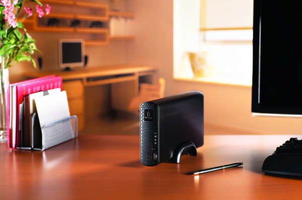Iomega Home Media Network Hard Drive Cloud Edition