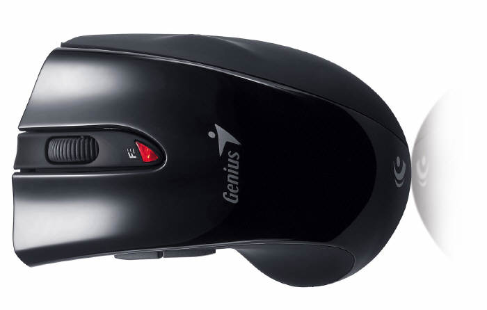 Genius DX-L8000 - Rok na jednym paluszku