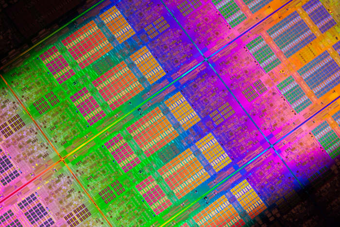 Procesory z nowej serii Intel Itanium 9500 