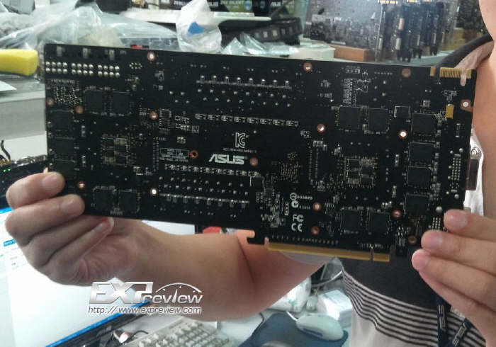 Pytka PCB ASUS'a ROG MARS III Dual GTX 680 