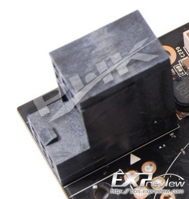 NVIDIA GK104 - pytka PCB i nowa wtyczka zasilania...
