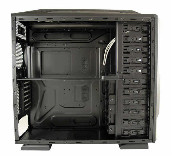 LC-POWER Infiltrator 971B