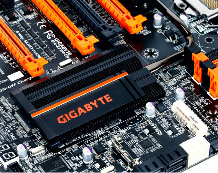 Pierwsze spojrzenie na GIGABYTE GA-Z77X-UP7