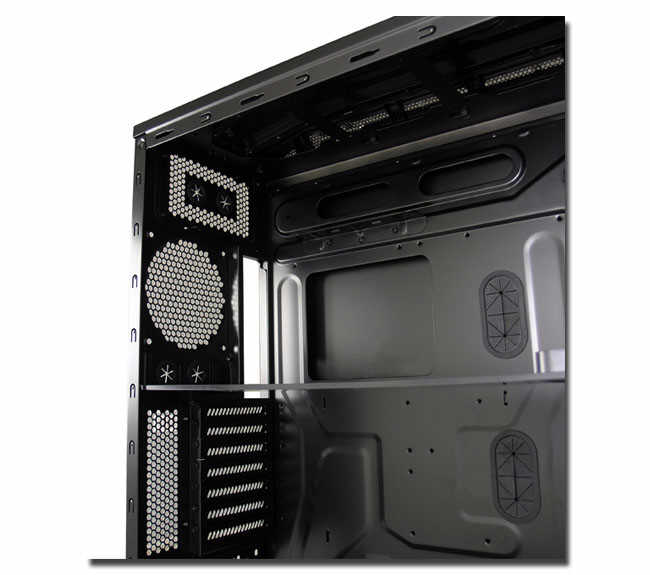 LC-POWER Infiltrator 971B