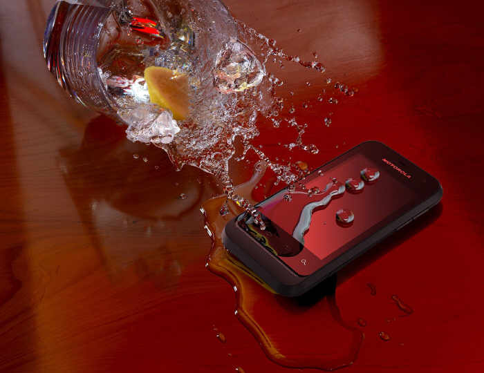 Motorola DEFY MINI ju w kraju