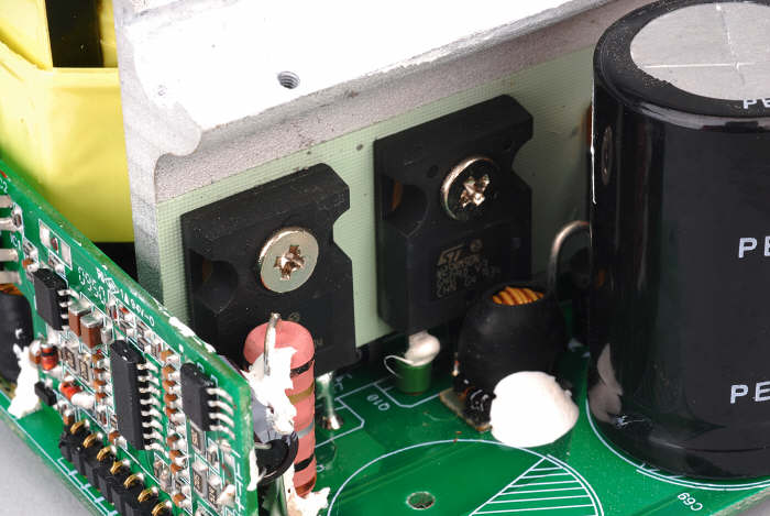 ZALMAN ZM750-HP Plus – modularny zasilacz o duej mocy