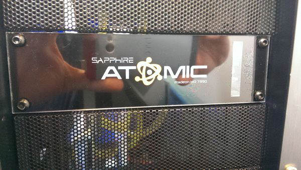 SAPPHIRE - powrt serii ATOMIC z Radeonem HD 7990