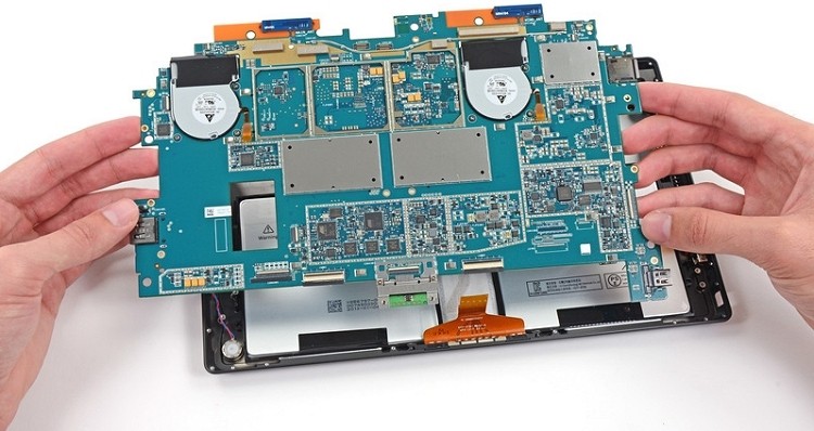 Microsoft Surface 2 Pro w tecie iFixit