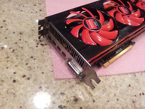 AMD Radeon HD 7990 Malta do kupienia na e-Bay