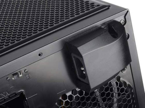 Silverstone Sugo 10 Black.