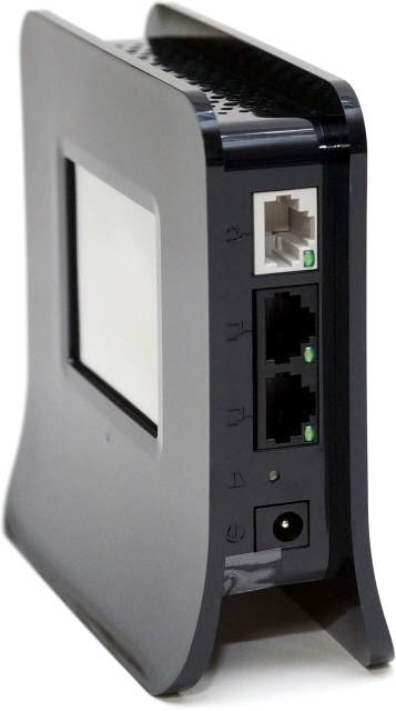 Securifi Almond – router z ekranem dotykowym