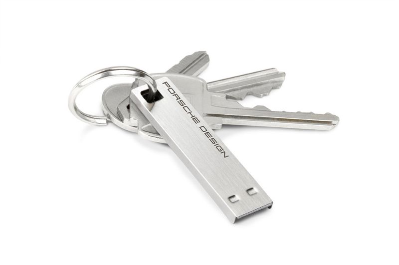 Dwa flashdyski od I-0 Data oraz LaCie