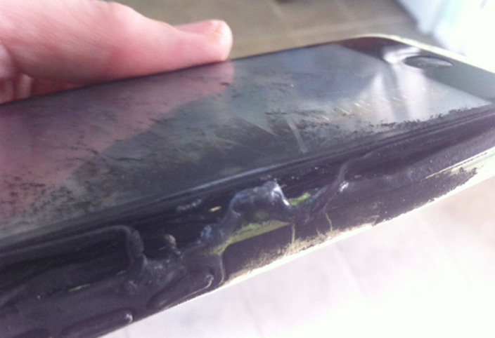 iPhone 5C zapali si w kieszeni 14 letniej dziewczyny