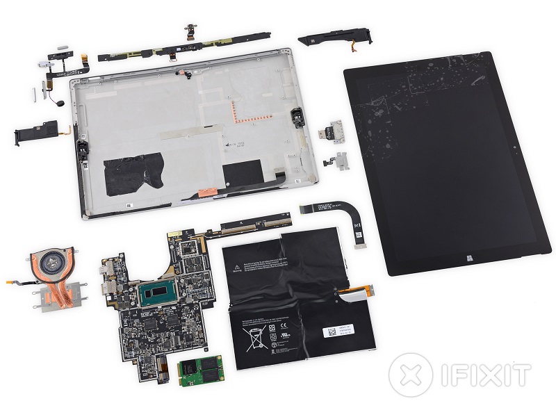 Microsoft Surface Pro 3 rozebrany na części