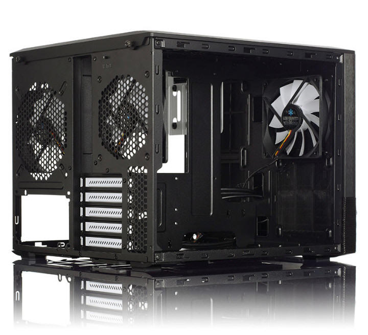 Fractal Design Node 804 Micro ATX PC