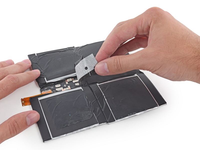 Microsoft Surface Pro 3 rozebrany na części