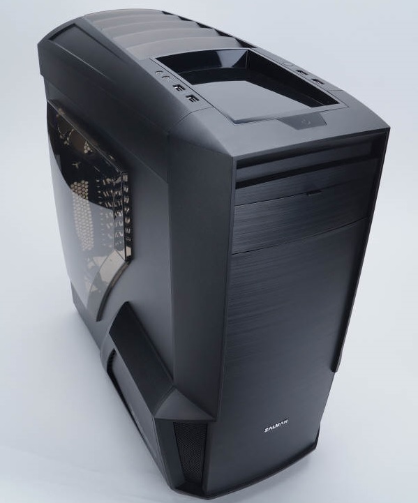 ZALMAN Z11 Neo - Futurystyczny design i duża pojemność