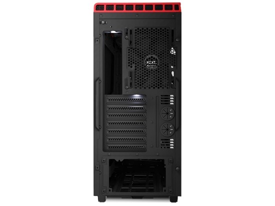 Sportowy bolid NZXT H440