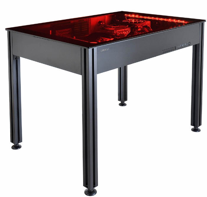 Lian-Li Desk Chassis DK-02 na targach CeBIT 2015