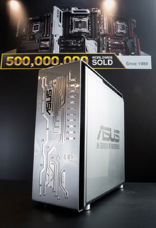 ASUS wituje sprzeda 500 milionw pyt gwnych