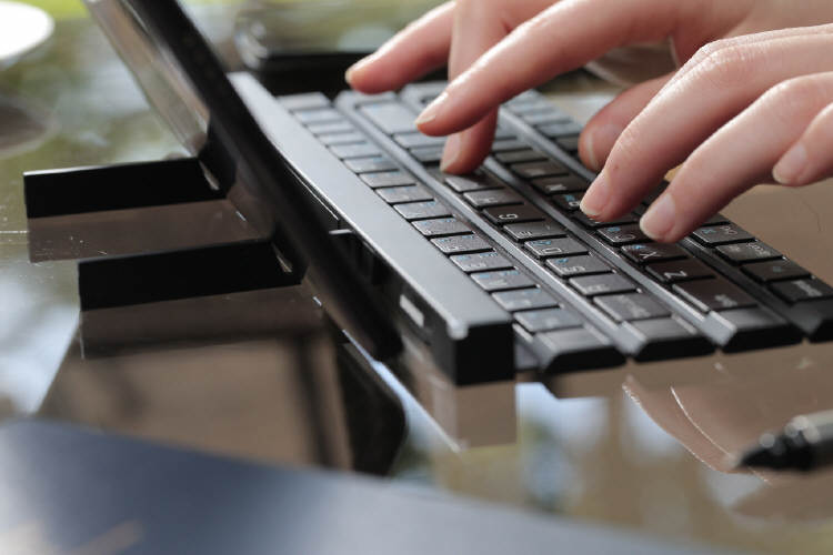 LG Rolly Keyboard KBB-700