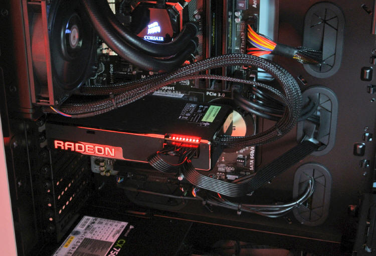 Więcej zdjęć Radeona R9 Fury X