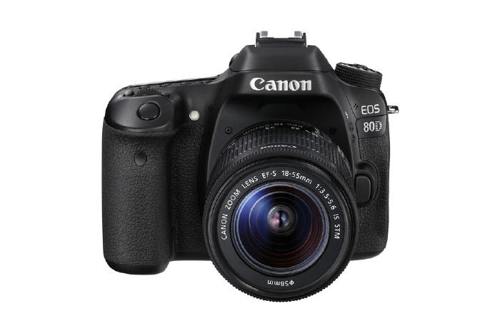Lustrzanka Canon EOS 80D  i obiektyw EF-S 18-135mm