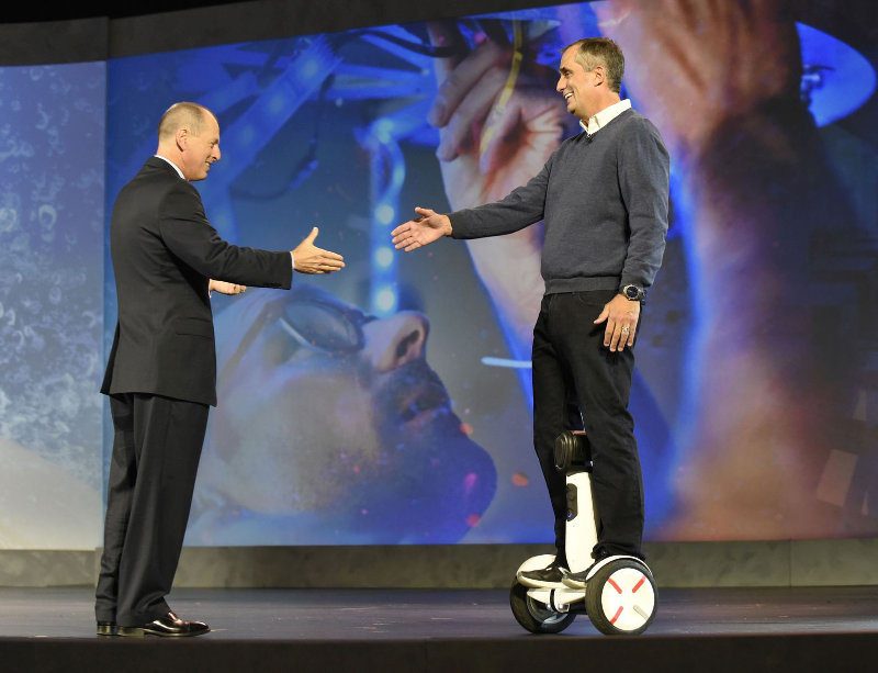 CES 2016 - Intel przesuwa granice technologii