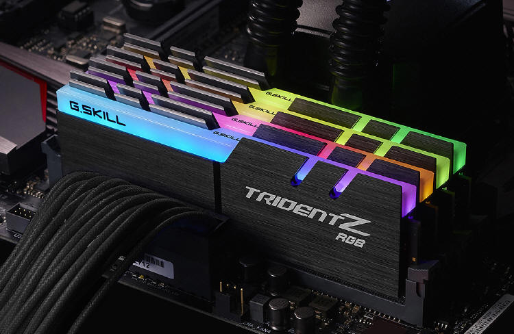 G.SKILL Trident Z DDR4-4266MHz RGB