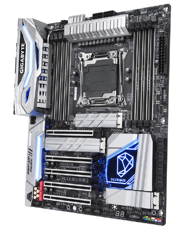 GIGABYTE X299 Designare EX