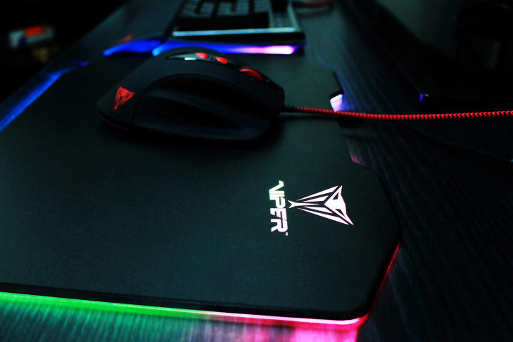 Patriot Viper LED Gaming Mouse Pad