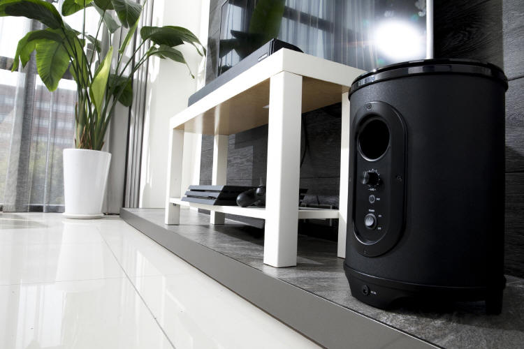 AVerMedia - subwoofer SonicBlast GS335.