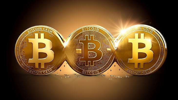 Bitcoin tańszy już prawie o połowę...
